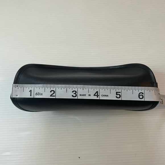 Ralph Lauren Black Vegan Leather Semi Hard Sunglasses Case - Picture 8 of 8